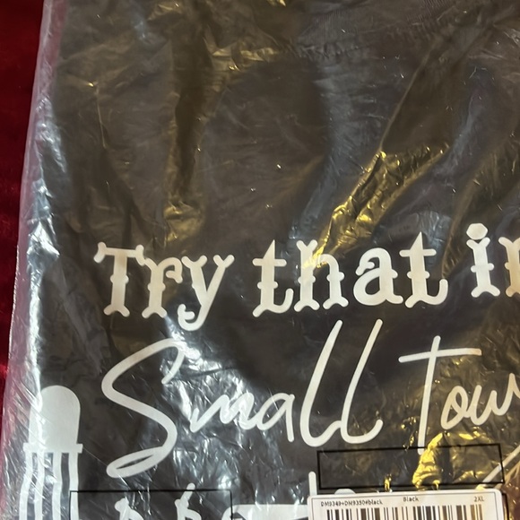 Small Town Tee - Picture 4 of 4